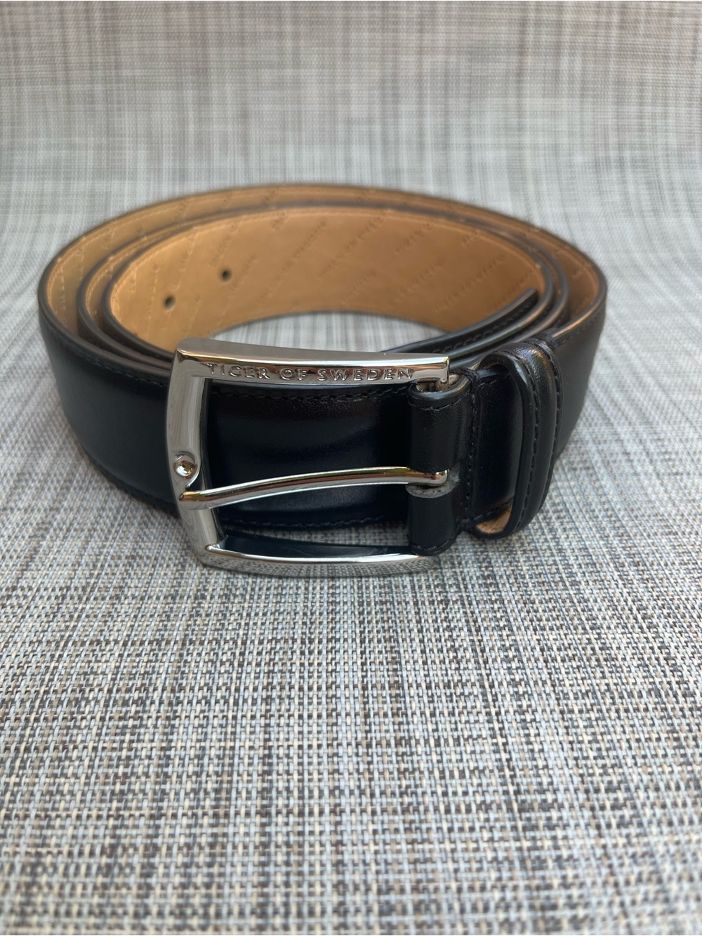 Tiger of Sweden Black Leather Men's Belt with Silver Buckle
